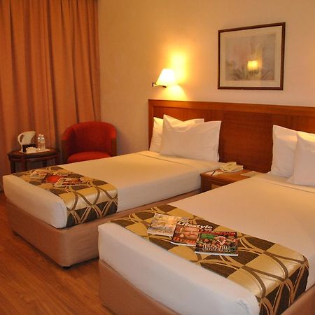Empress Hotel ספאנג מראה חיצוני תמונה